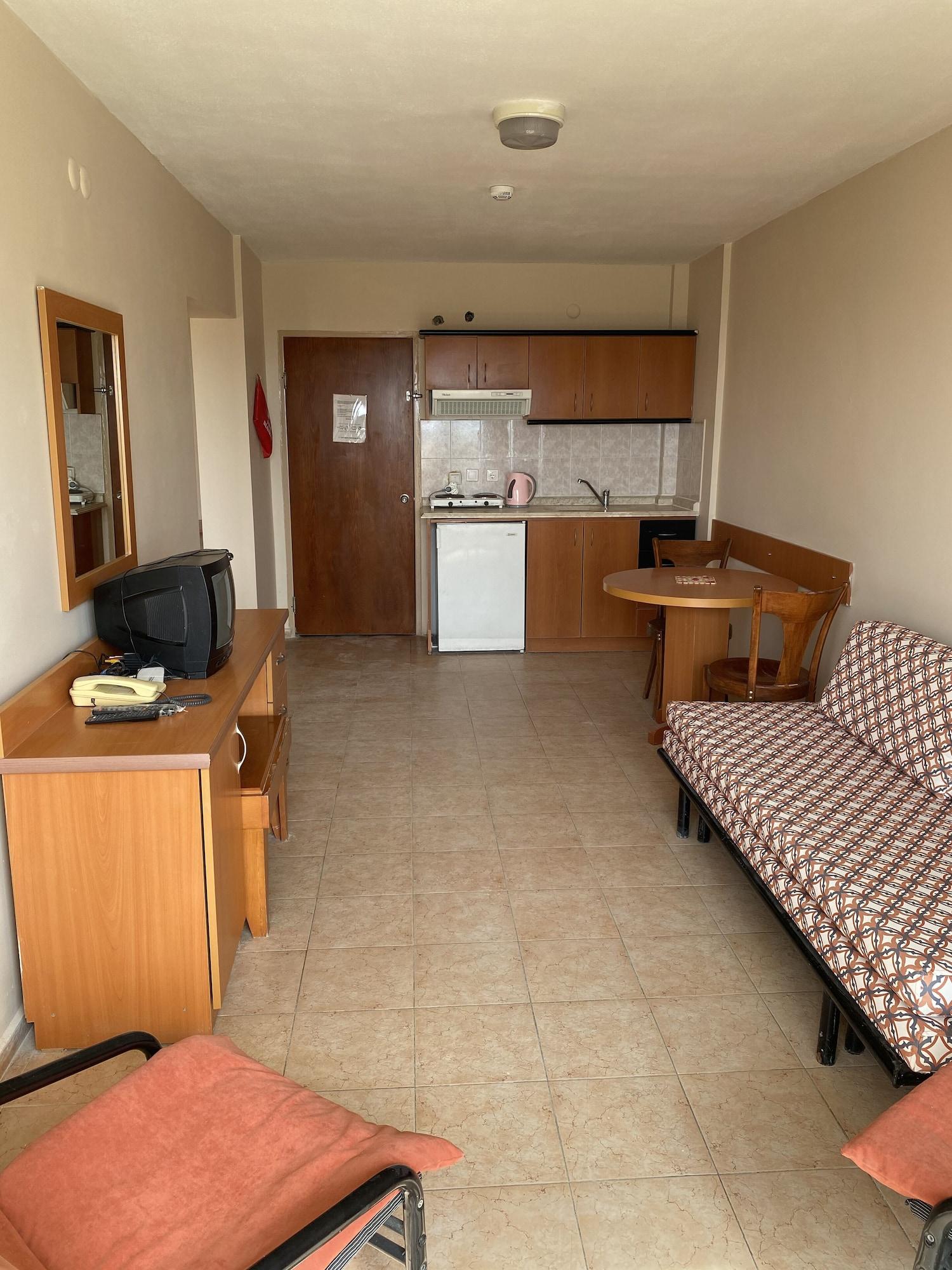 Tuntas Family Suites Kusadası Exteriör bild