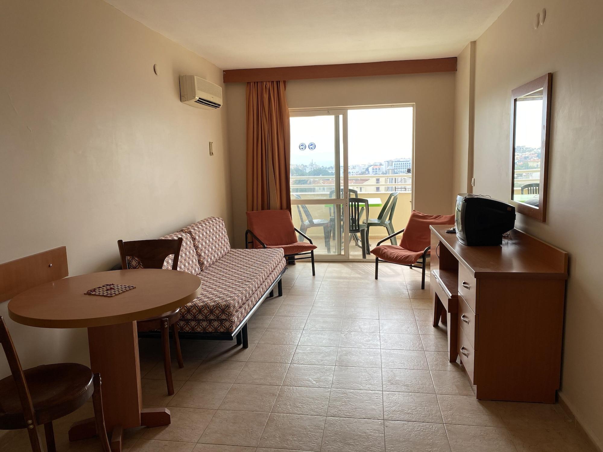Tuntas Family Suites Kusadası Exteriör bild