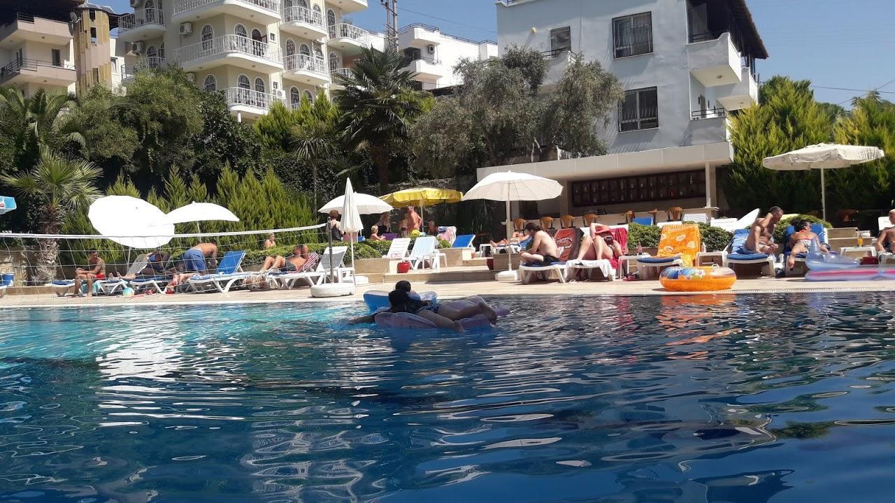 Tuntas Family Suites Kusadası Exteriör bild
