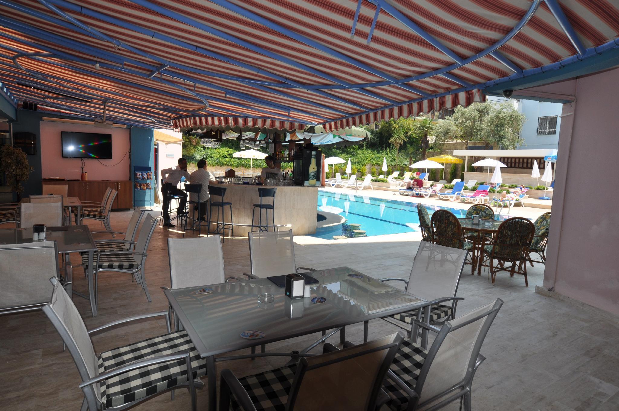 Tuntas Family Suites Kusadası Exteriör bild