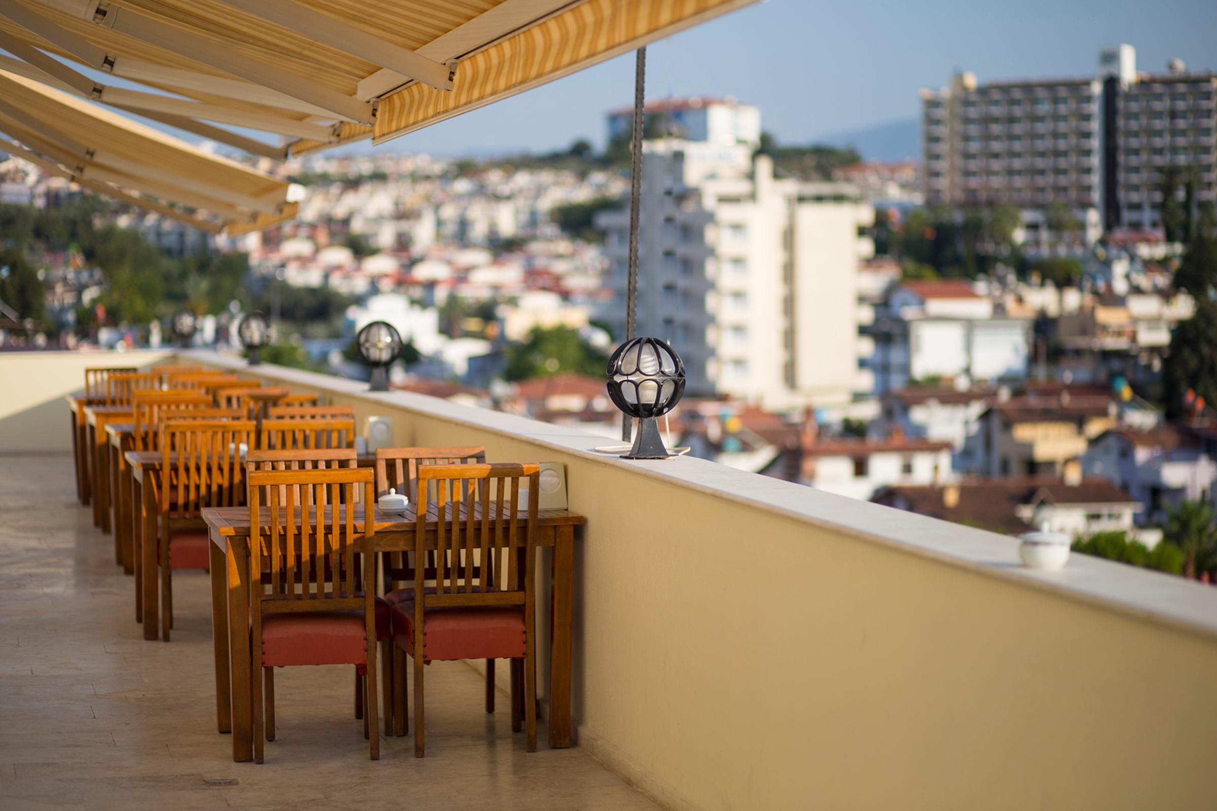 Tuntas Family Suites Kusadası Exteriör bild