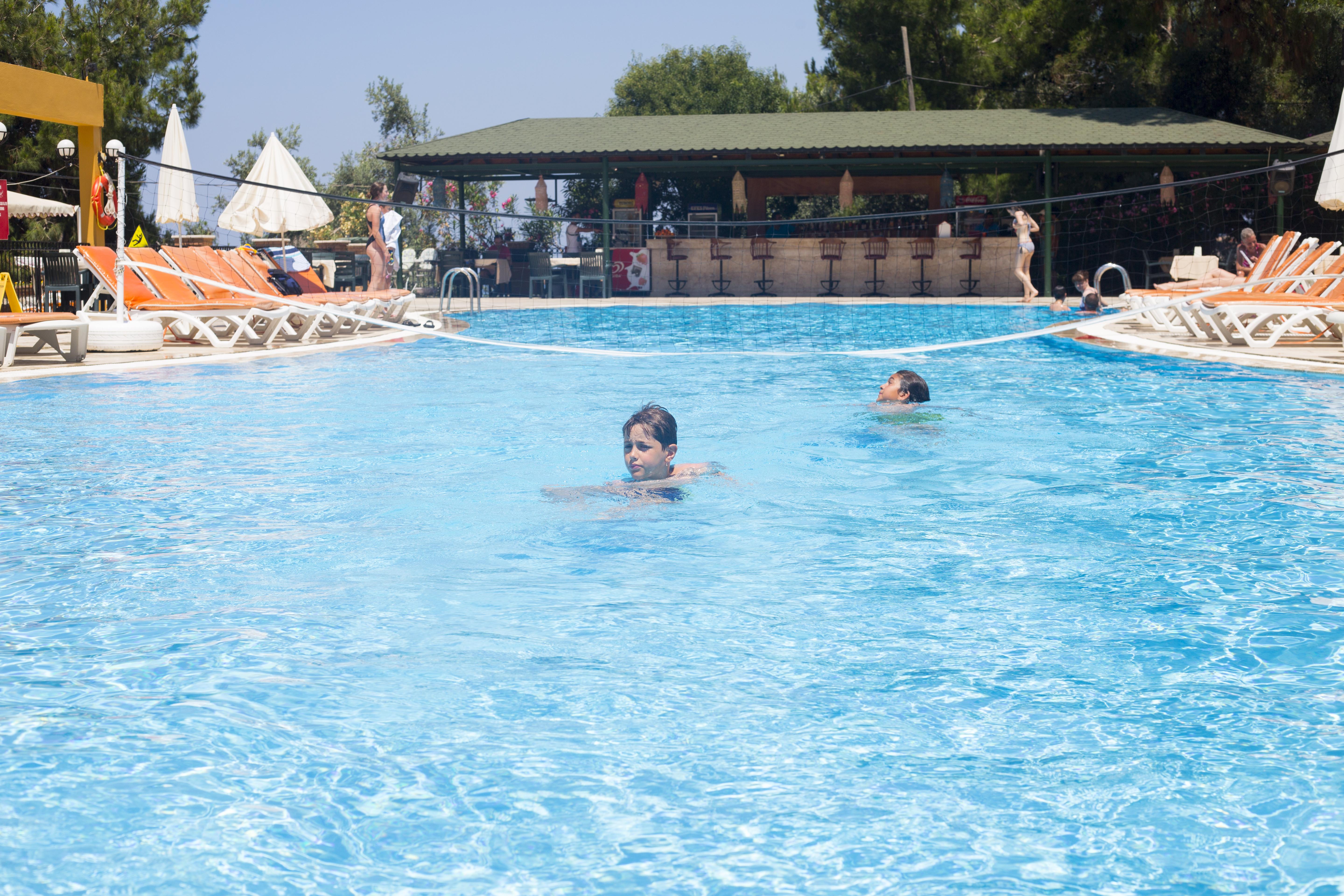Tuntas Family Suites Kusadası Exteriör bild