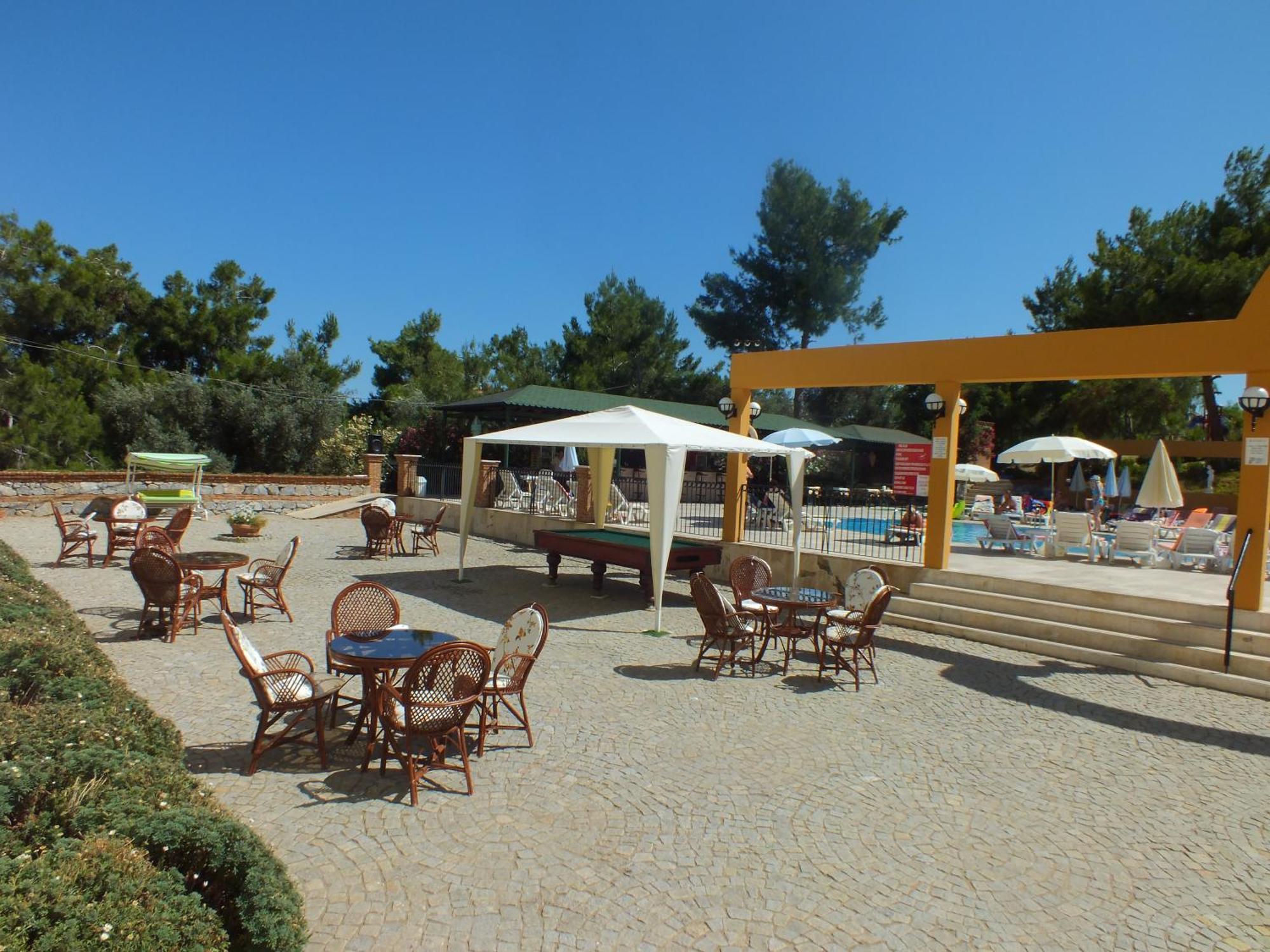 Tuntas Family Suites Kusadası Exteriör bild