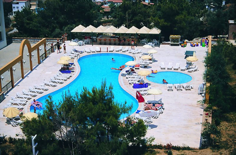 Tuntas Family Suites Kusadası Exteriör bild