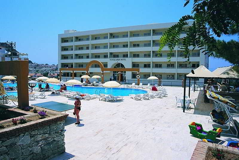 Tuntas Family Suites Kusadası Exteriör bild